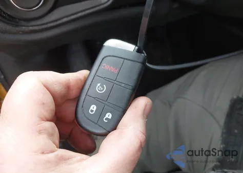 2015 Jeep Renegade Latitude from USA, damaged, VIN ZACCJBBT8FPB89433